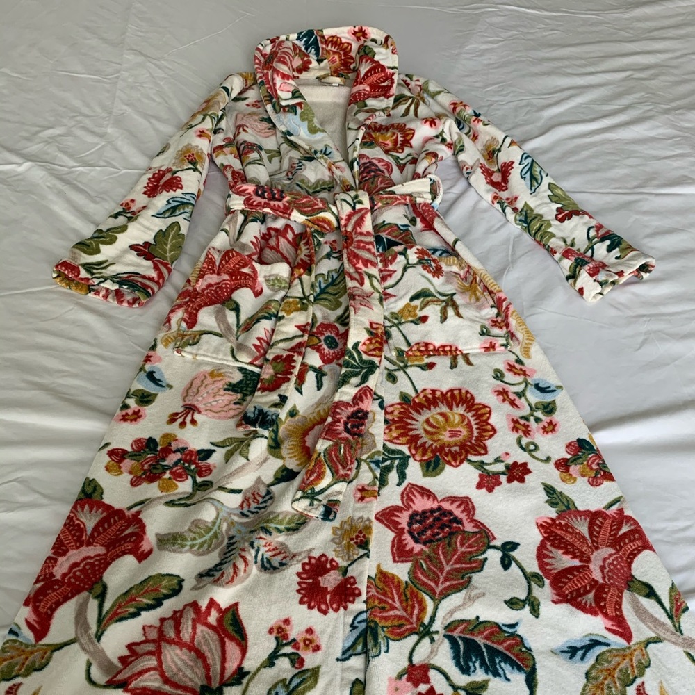 Long cozy floral bathrobe
